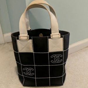 100% authentic Chanel bucket bag